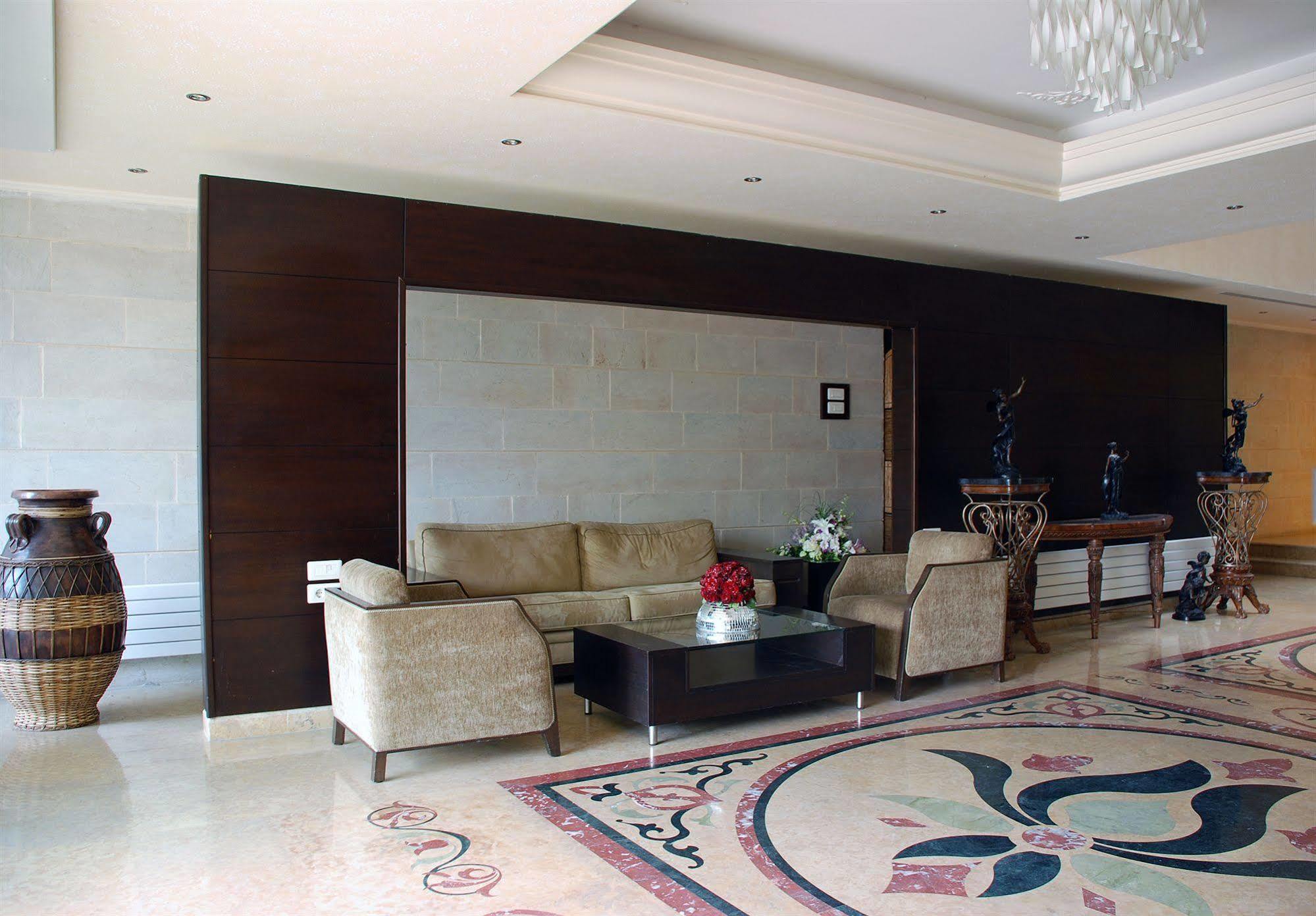 City Suite عاليه المظهر الخارجي الصورة